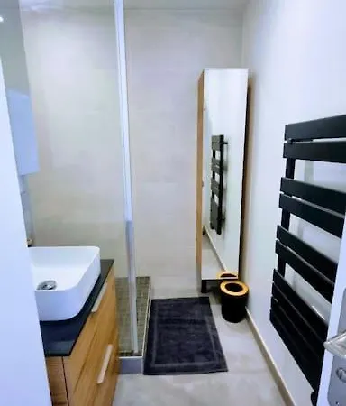 Apartment Le Clerville Renove Terrasse Climatisation Parking Sete